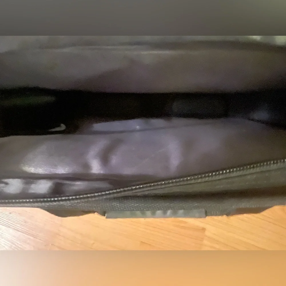 IBM Think Pad Black Canvas Messenger Bag 16